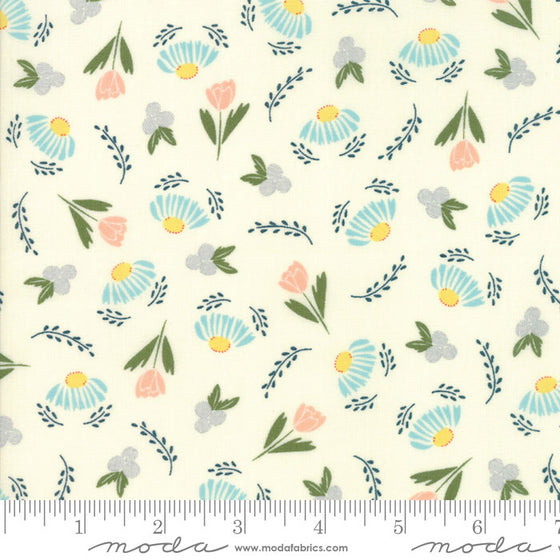 Moda Clover Hollow 37551 12 F6601 - The Fabric Bee