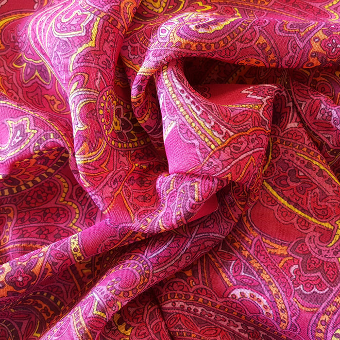 Cerise Paisley LAST REMNANT 200cm x 135cm