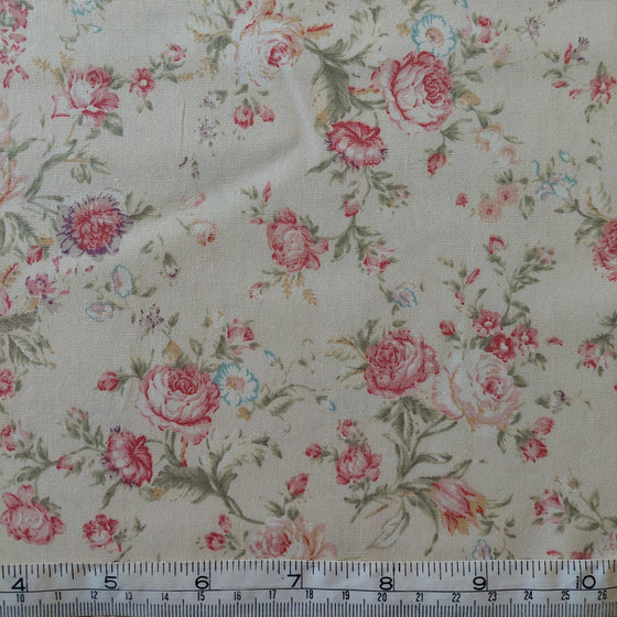 Cotton Poplin Roses on Cream  (J) LAST REMNANT 200cm x 112cm