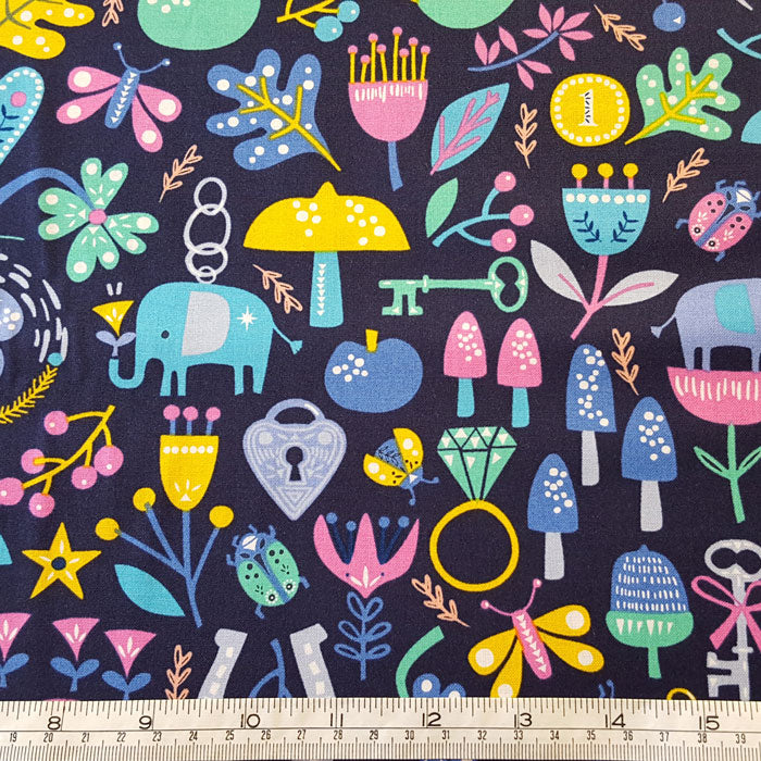 Dashwood Studio Lost Treasures 1478 F6643 - The Fabric Bee