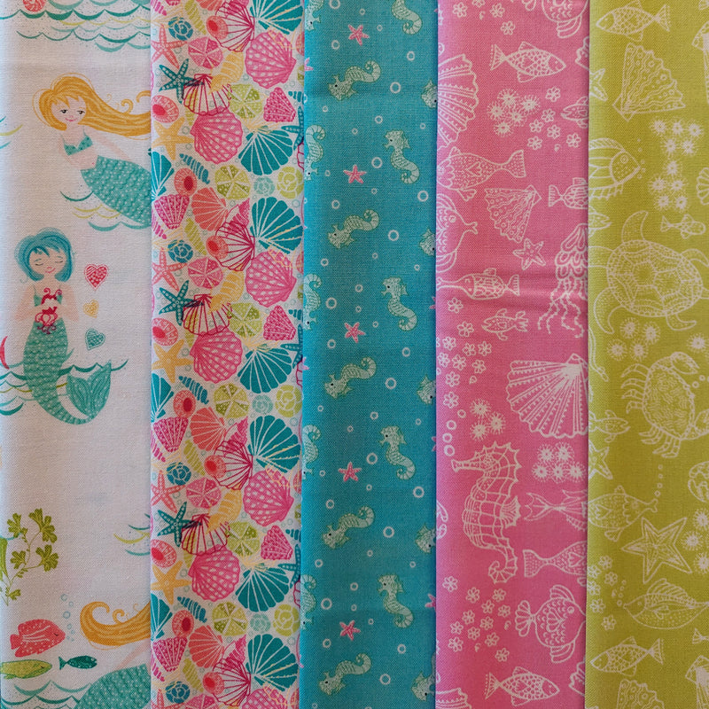 Merryn by Makower UK 5 Fat Quarter Pack B